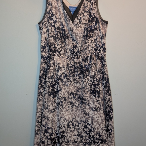 Simply Vera Vera Wang Sz M Floral Sleeveless Dress - Picture 3 of 7